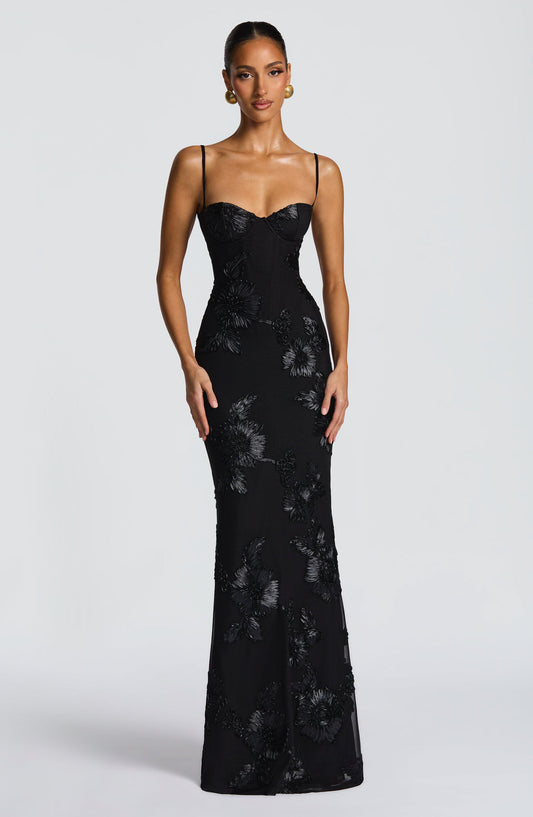 Aveline – Gown