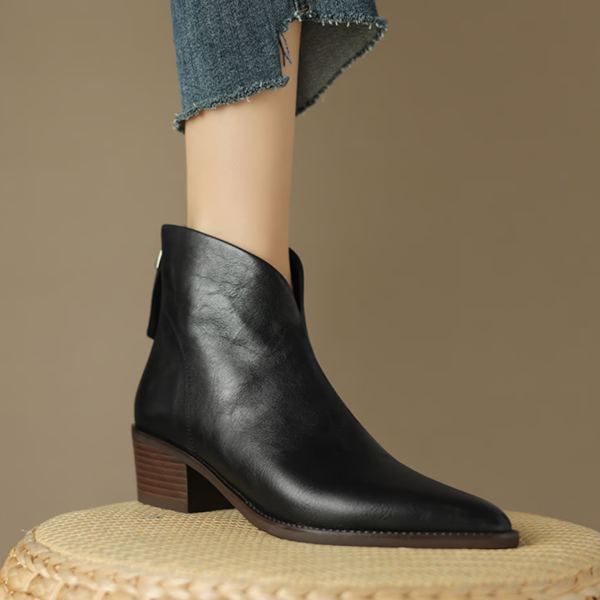 Dawn – Boots