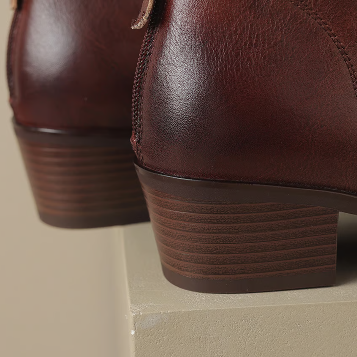 Dawn – Boots