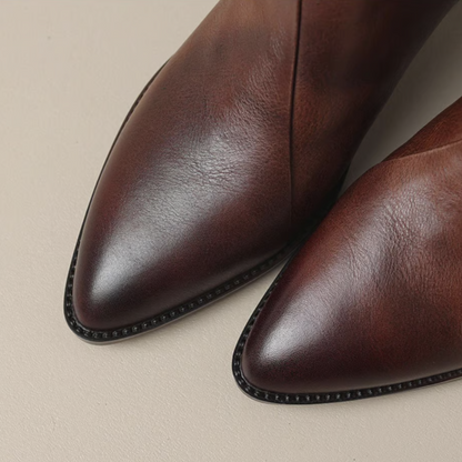 Dawn – Boots