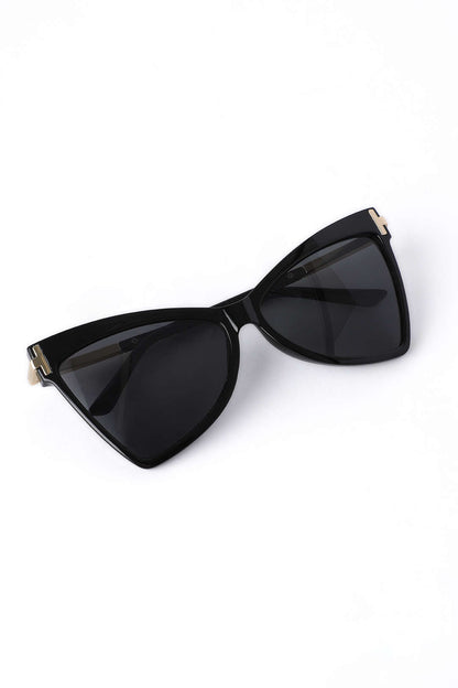 Odalys Bold Cat-Eye Sunglasses