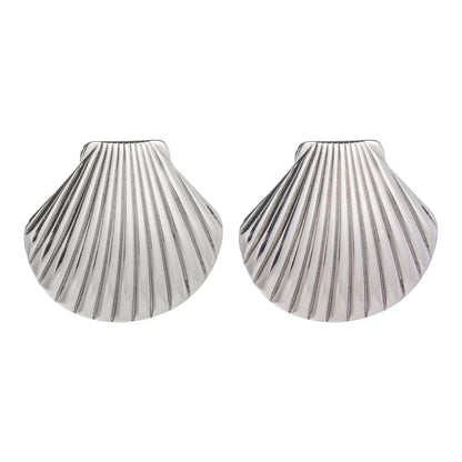 Azura – Studs