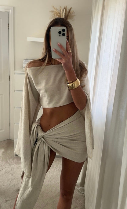 Ainsley – Set