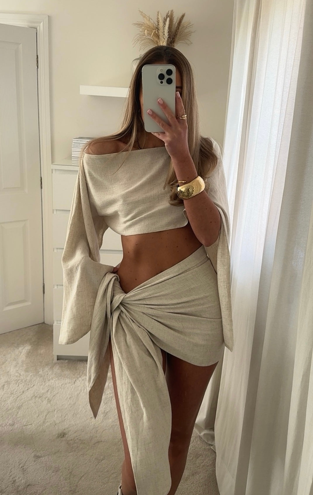 Ainsley – Set