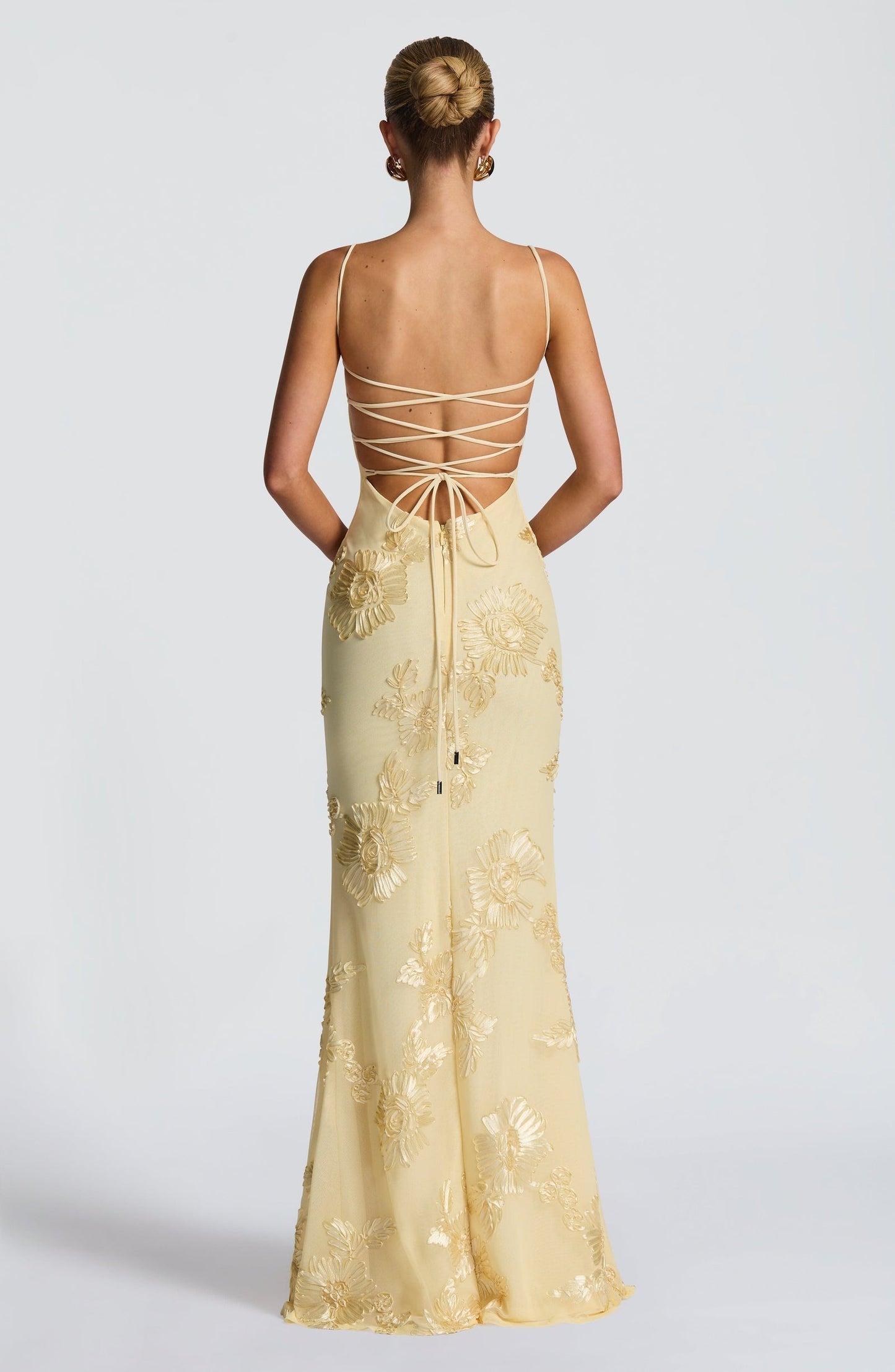 Aveline – Gown