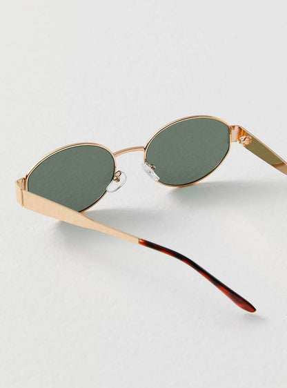 Capri Elegant Sunglasses With UV400