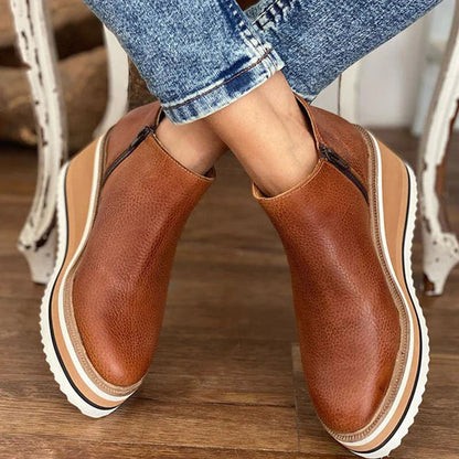 Cassie – Boots