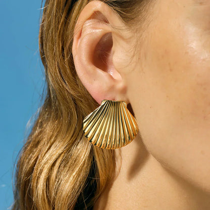 Azura – Studs