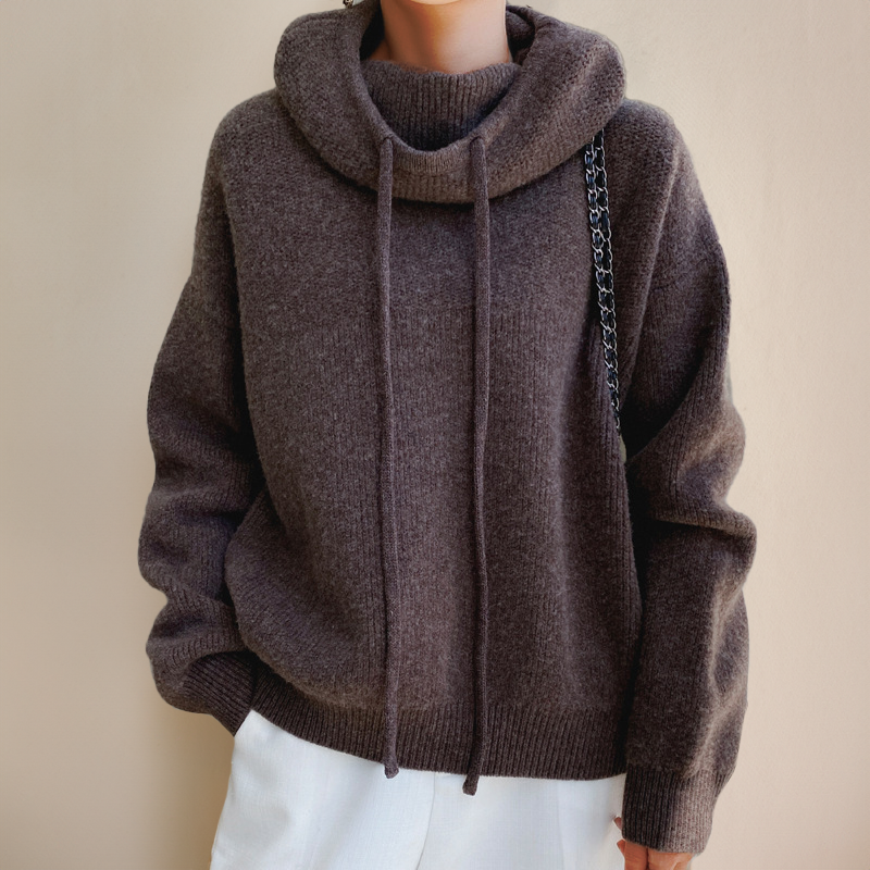Julie – Turtleneck