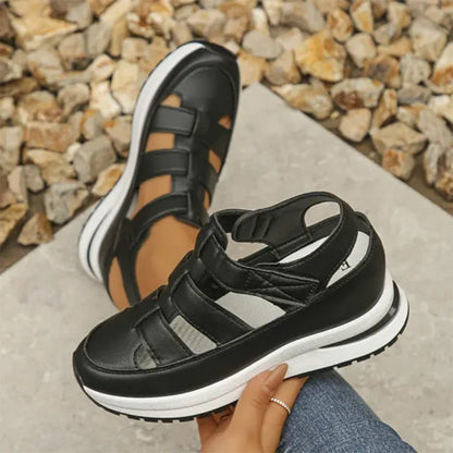 Nahal Closed-Toe Sne