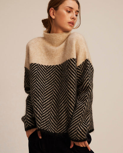 Gabrielle – Turtleneck
